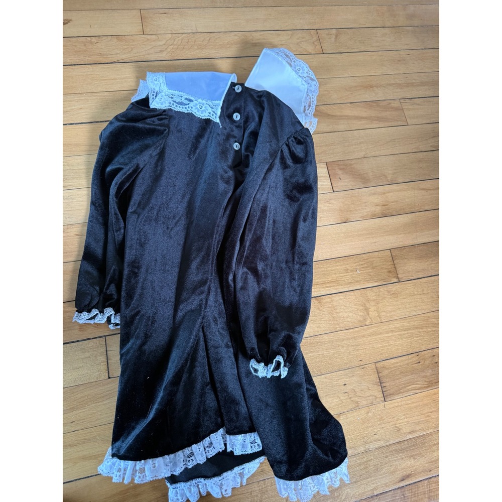 Vintage First In First Out Girls Black Velvet Dress Lace Floral Bib Collar - Picture 7 of 8